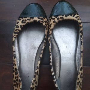 Leopard and patent leather toe tip, size 7.5 Flats